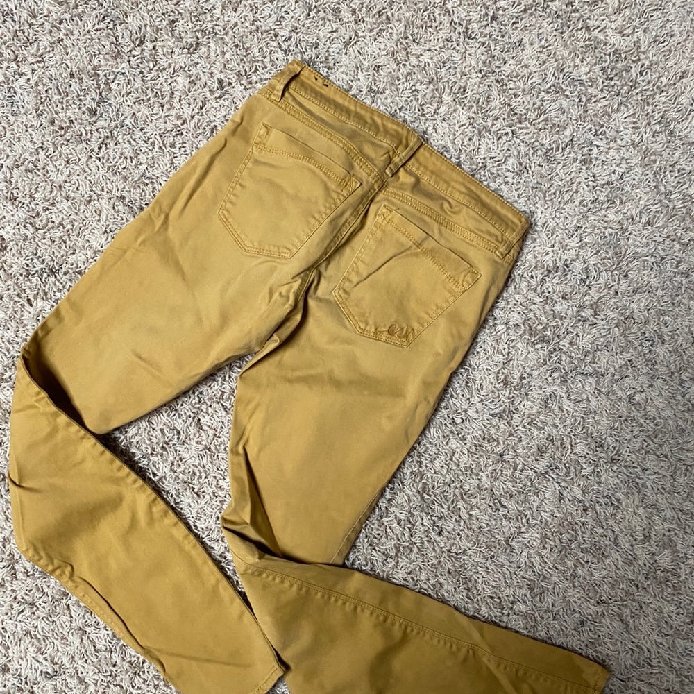 Mustard colored Chinos Express size 4